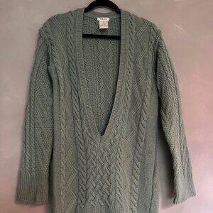 Chloe Vintage Cable Knit Wool V Neck Sweater